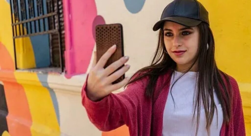 Selfie Instagram Captions for Girls 📸💖 | Cute, Confident & Trendy Quotes